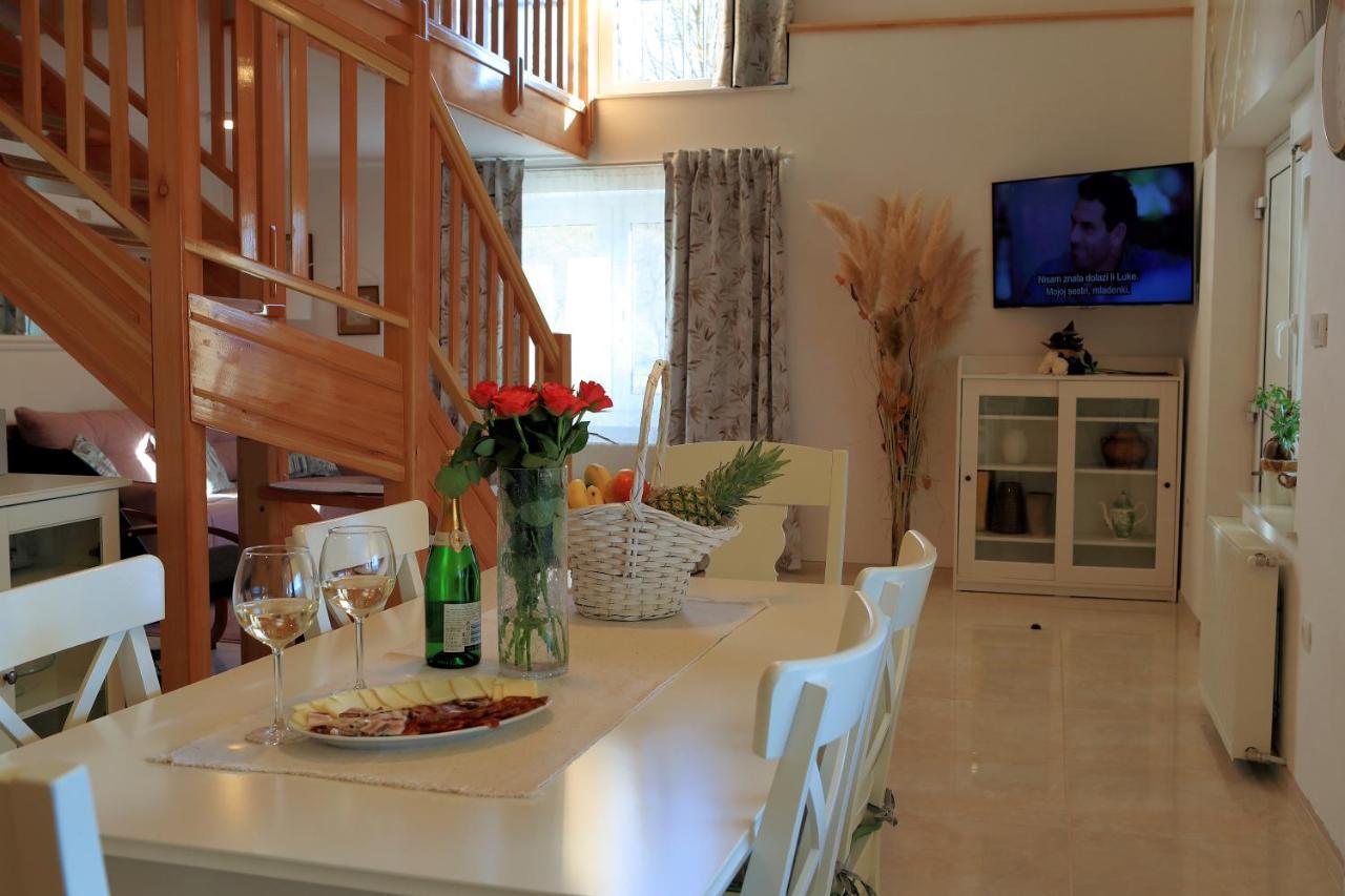 Villa Punta Lika Otočac Exteriör bild